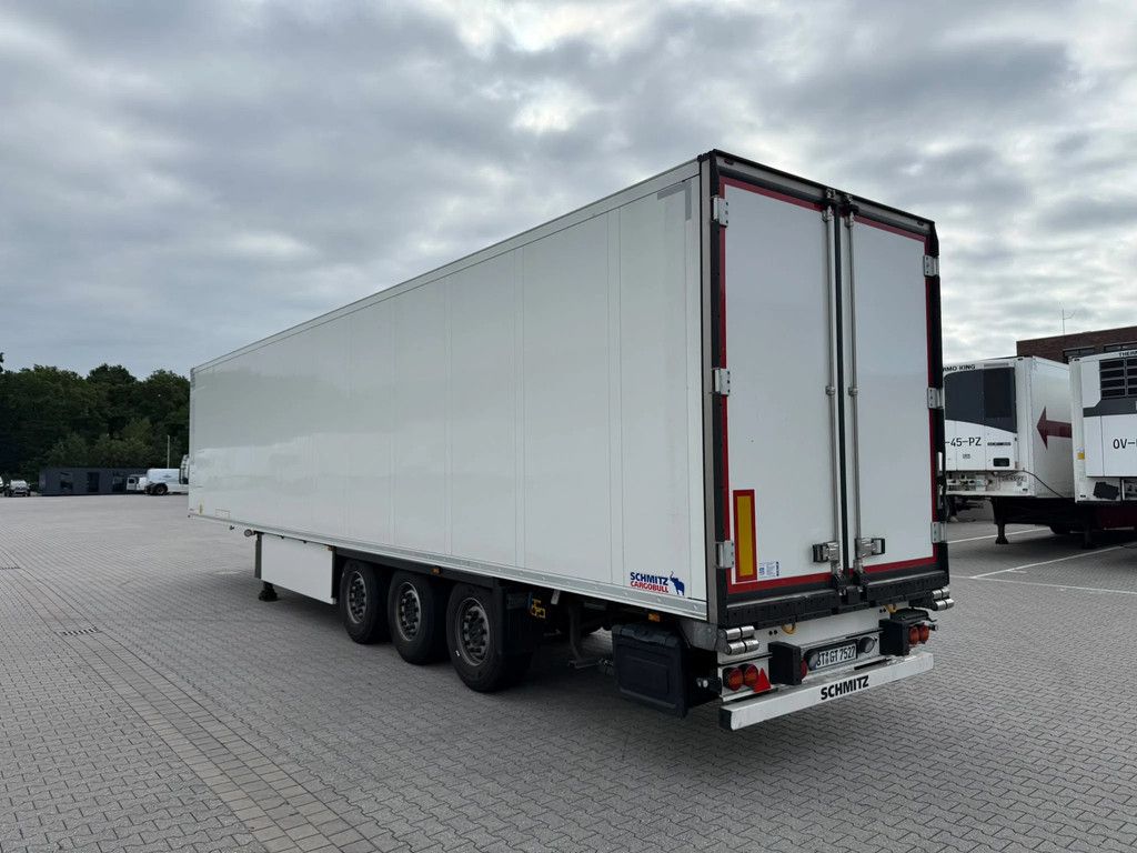 Schmitz Cargobull Carrier Vector HE19MT Multi Temp Liftas