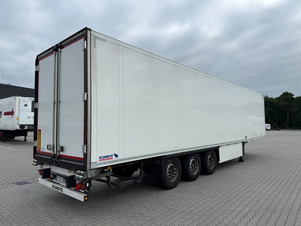 Schmitz Cargobull Carrier Vector HE19MT Multi Temp Liftas
