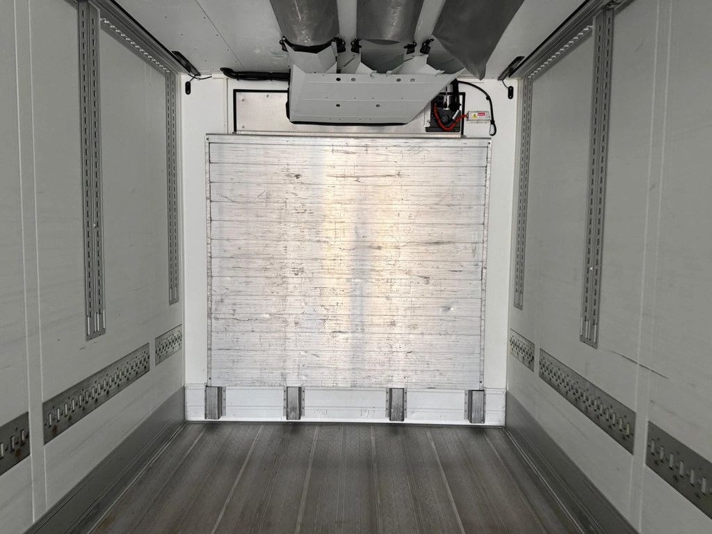 Schmitz Cargobull Carrier Vector HE19MT Multi Temp Liftas