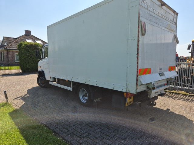 Mercedes Vario 813