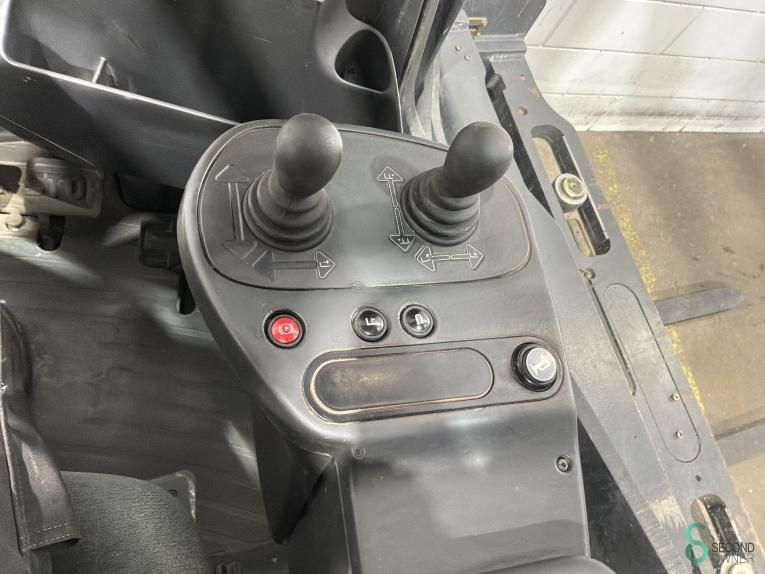 Reachtrucks Electric Linde R14X-03 2013