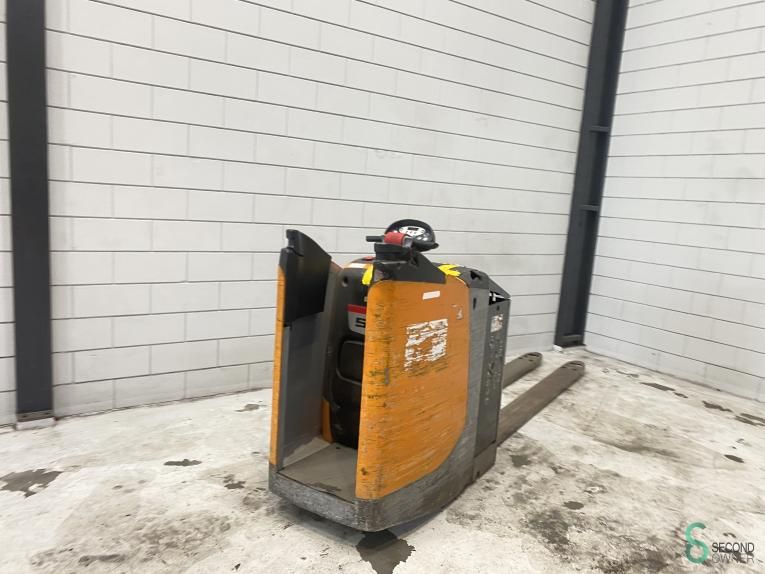 Pallet trucks Electric Still EXU-S24 2015