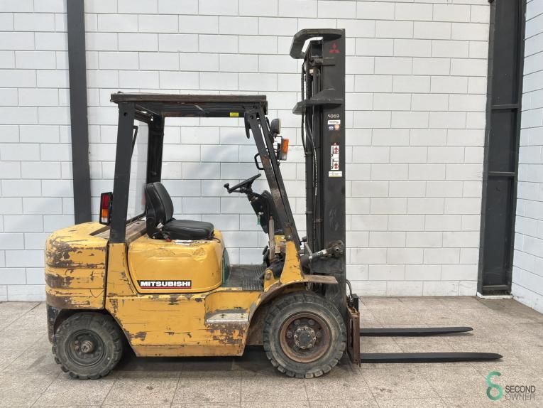 Gabelstapler Diesel Mitsubishi FD 25 K 2000