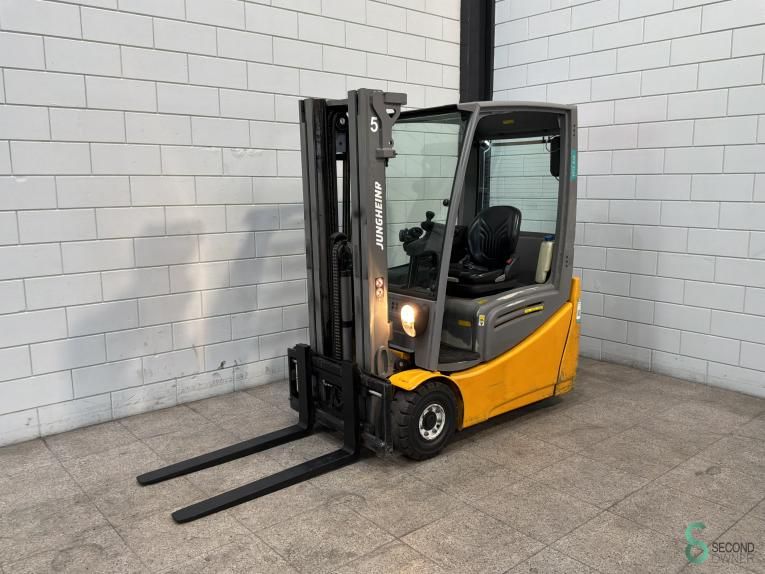 Heftrucks Elektrisch Jungheinrich EFG 216 2016 Triplex