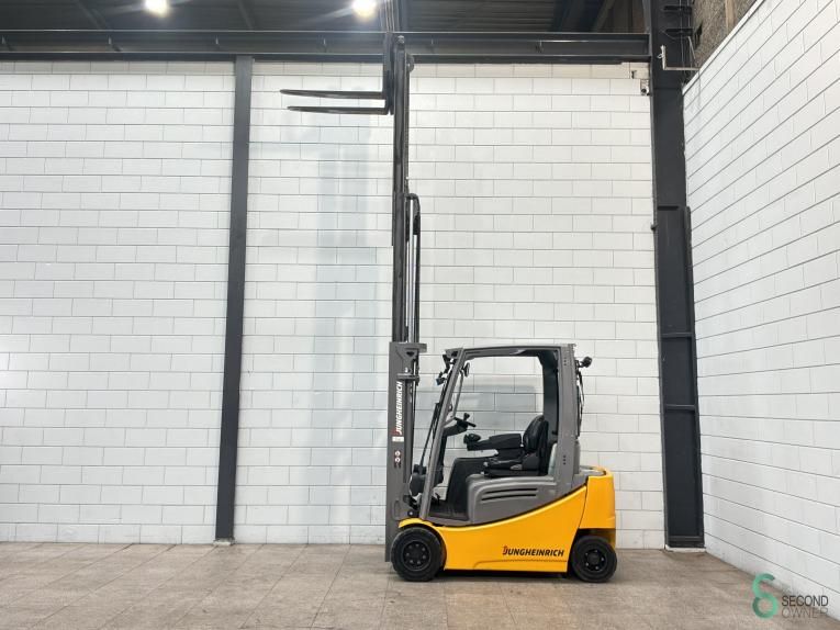 Heftrucks Elektrisch Jungheinrich EFG 320 2019