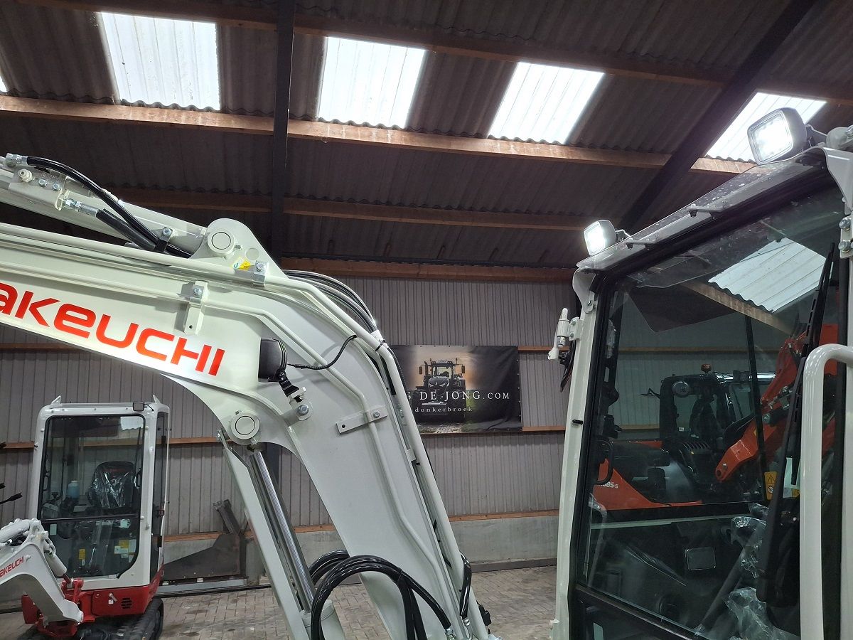 Takeuchi TB230, minigraver, minikraan, BJ2026, Nieuw!