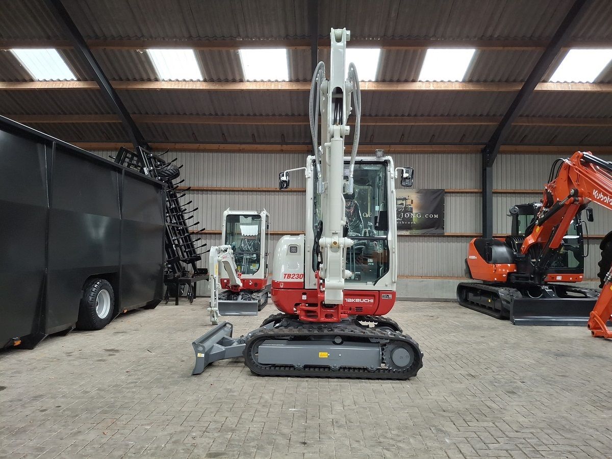 Takeuchi TB230, minigraver, minikraan, BJ2026, Nieuw!