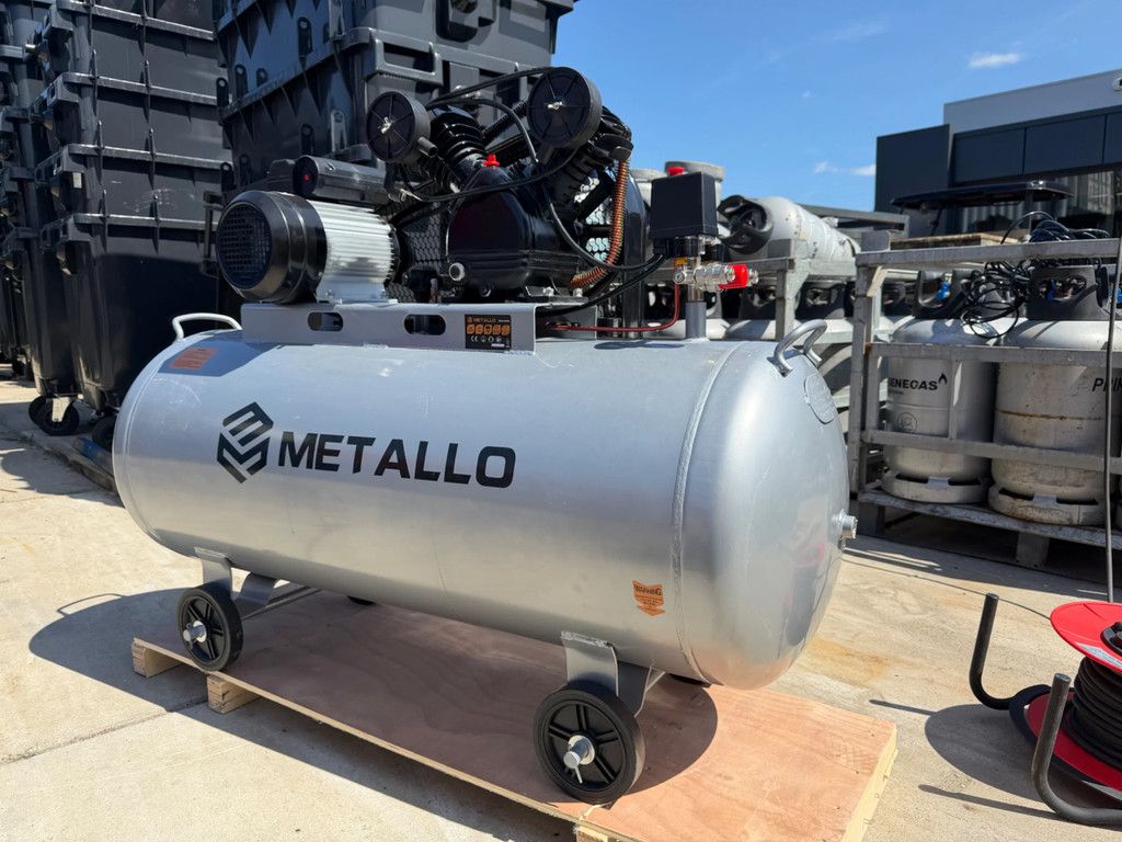 Sidalco Compressor 200L 2.2 KW met wielen