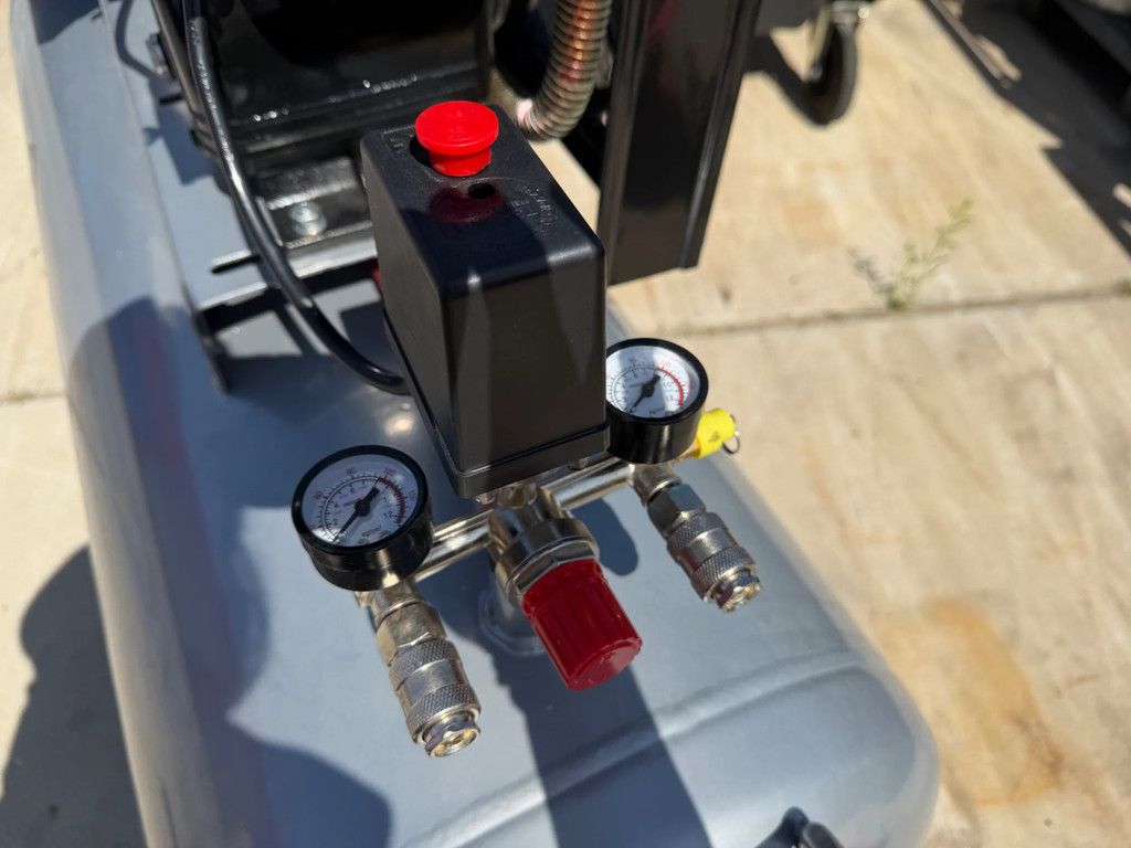 Sidalco Compressor 200L 2.2 KW met wielen
