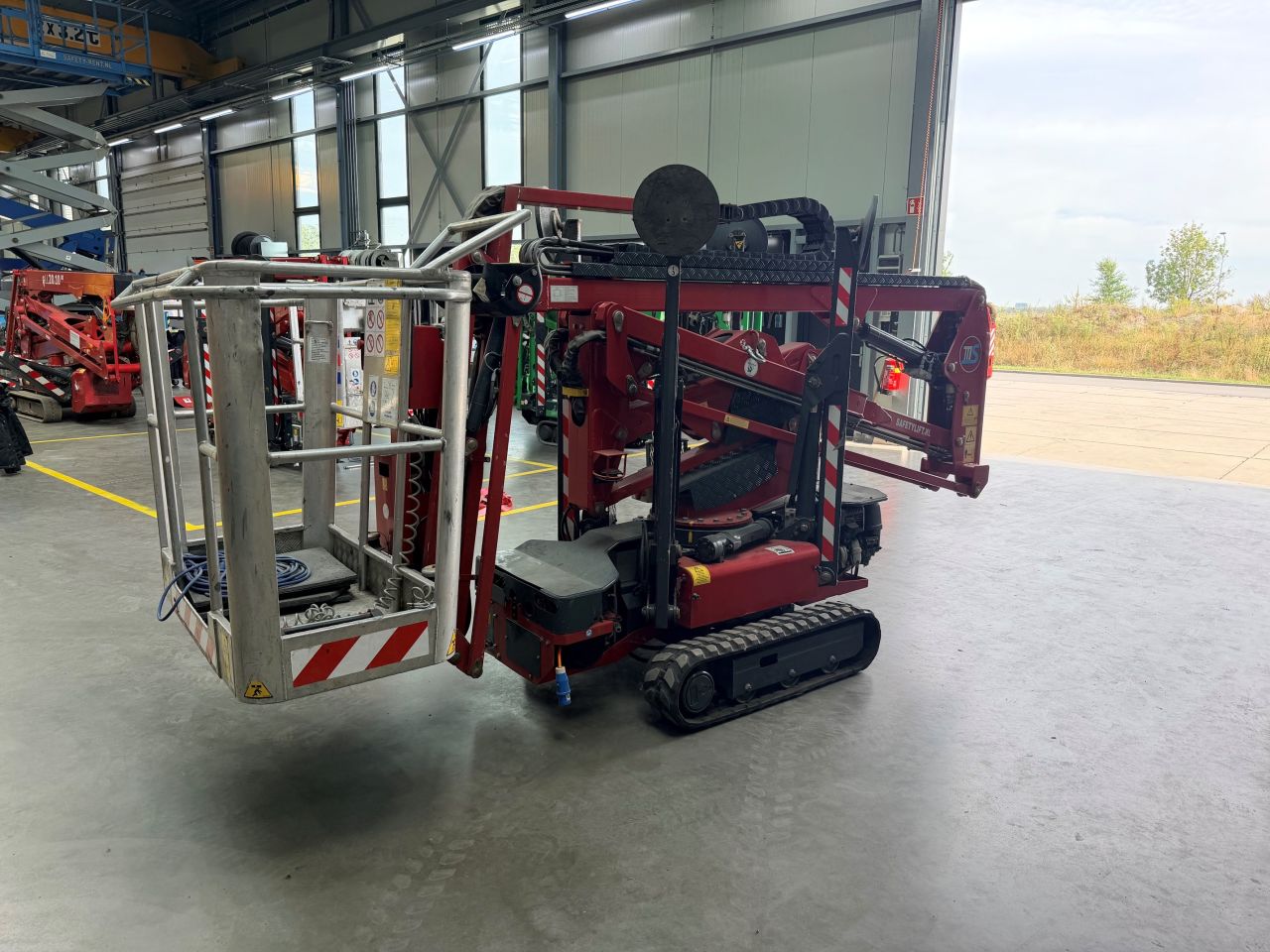 Hinowa Goldlift 14.70 3S 2012