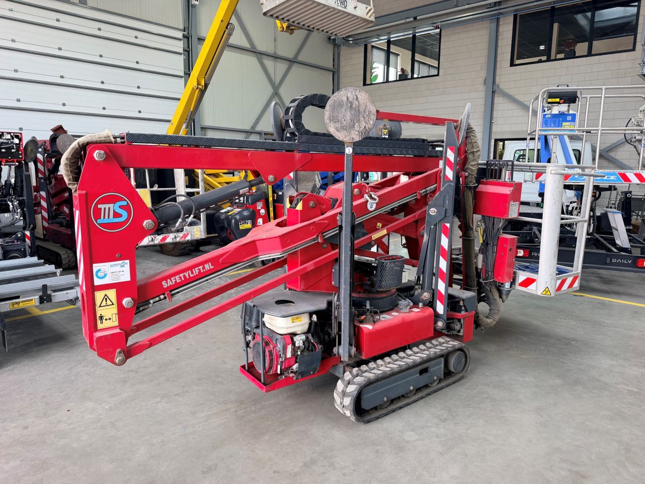 Hinowa Goldlift 14.70 3S 2012