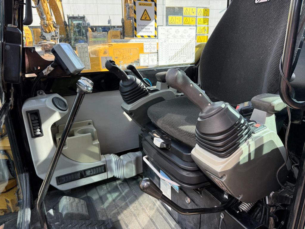 Caterpillar 308E. Automatic Greasing
