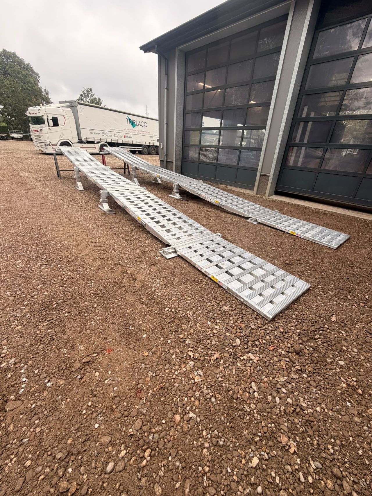 Aluminium oprijplaten totaal 9.12 lang cm 20 TON