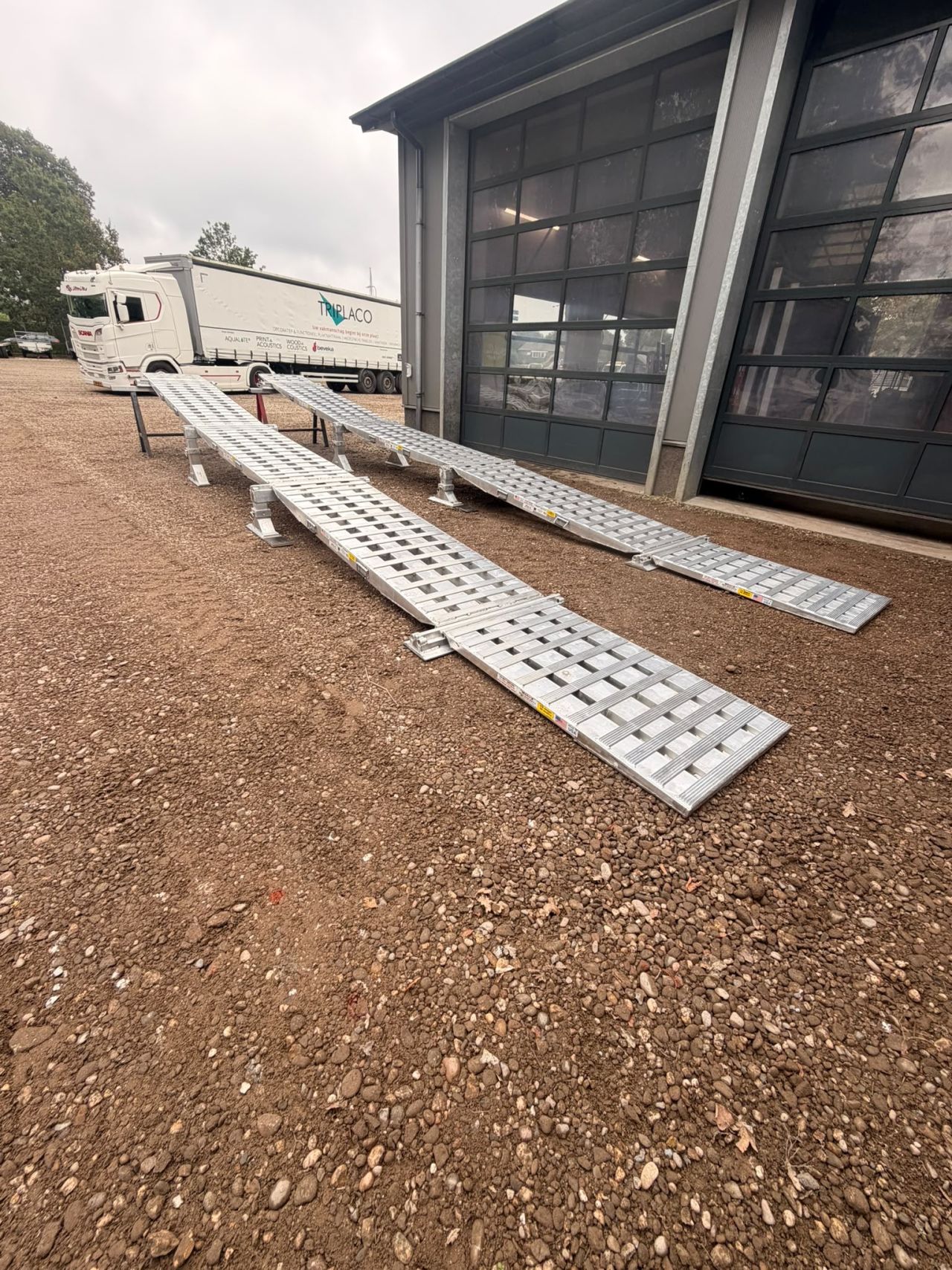 Aluminium oprijplaten totaal 9.12 lang cm 20 TON