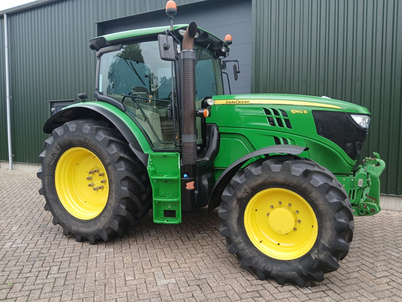John Deere 6140r