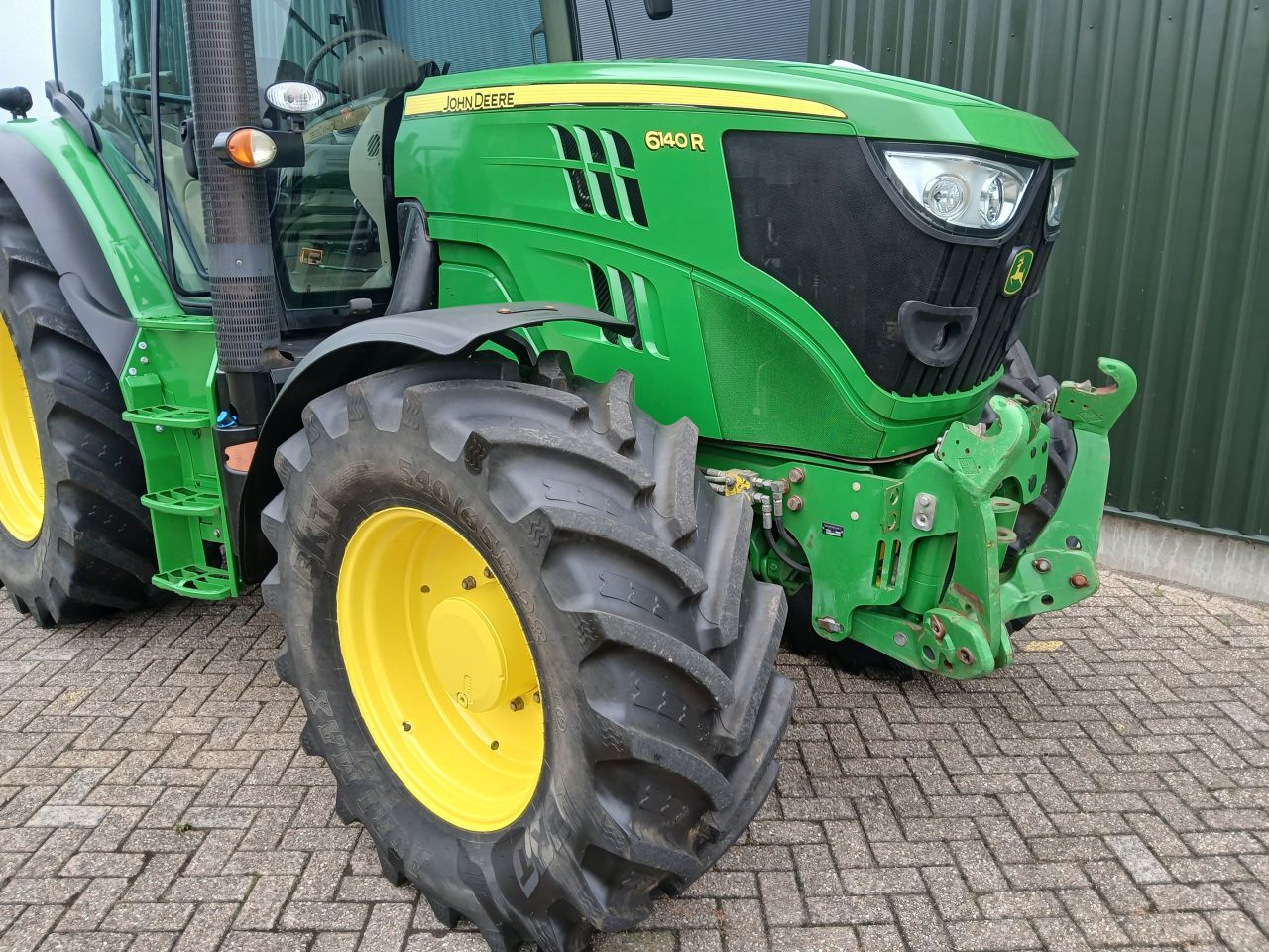 John Deere 6140r