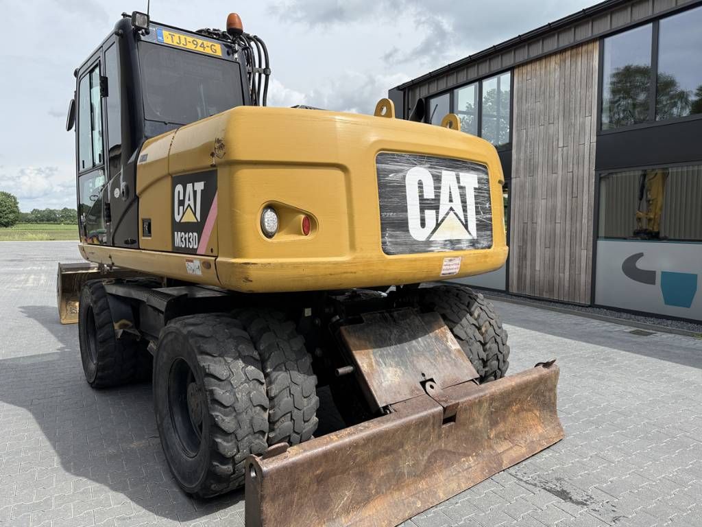 CAT M 313 D