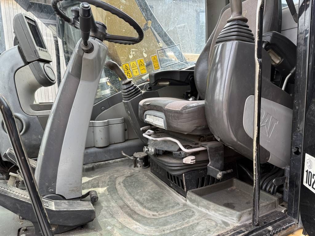 CAT M 313 D