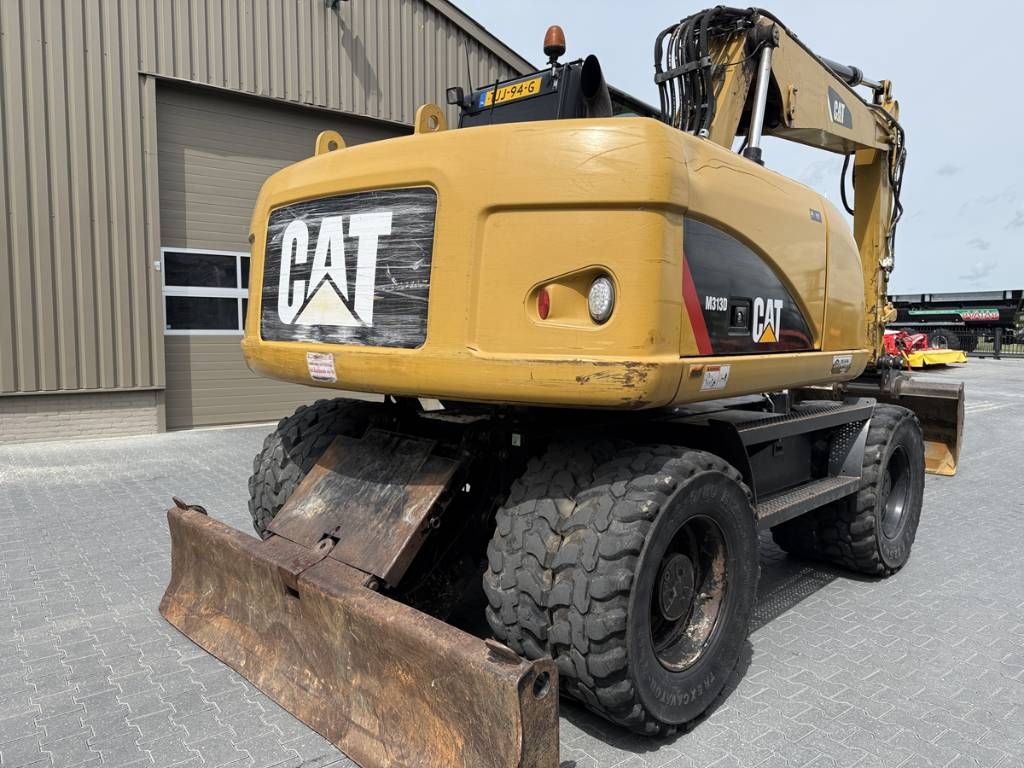 CAT M 313 D