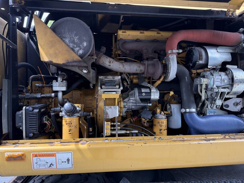 CAT M 313 D