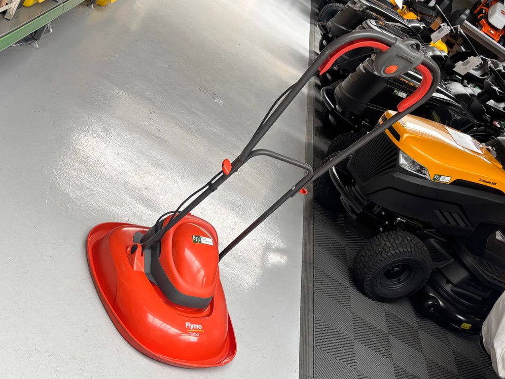 Flymo zweefmaaier turbo 400 jong Gebruikte elektrische