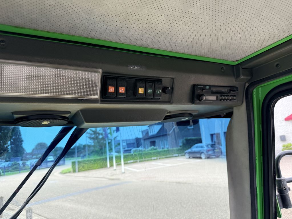 LM Trac 285 Veegmachine