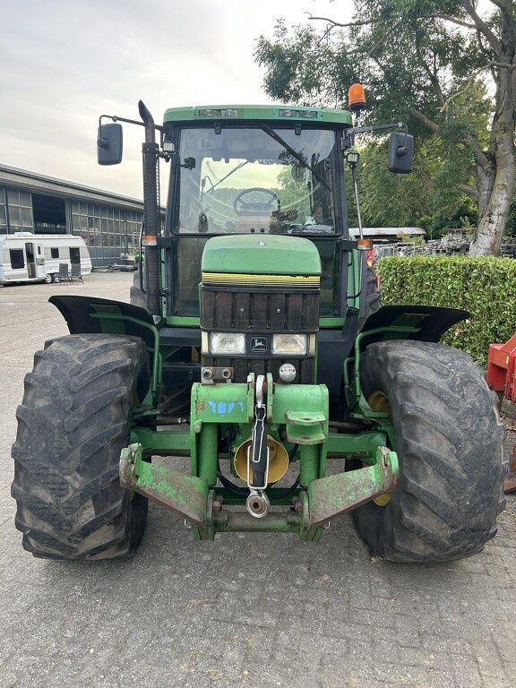 John Deere 6600