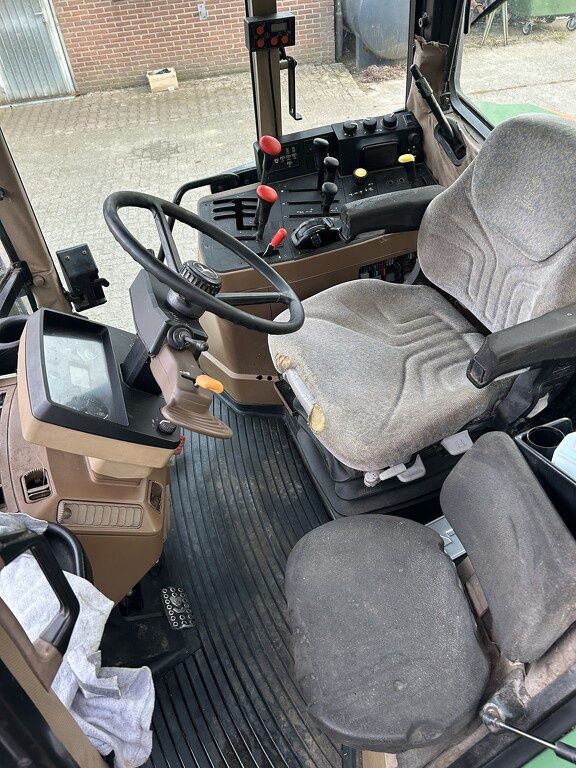 John Deere 6600