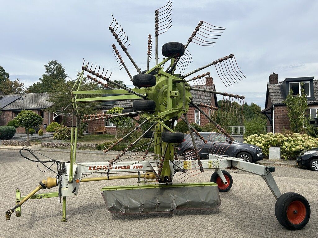Claas Liner 780