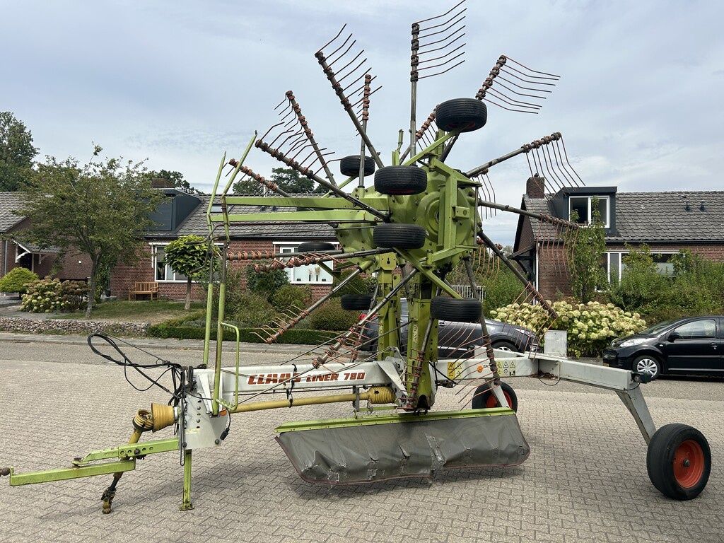 Claas Liner 780