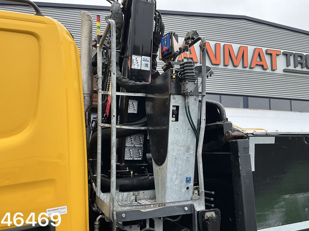 Scania P 280 HMF 12 Tonmeter Z-kraan
