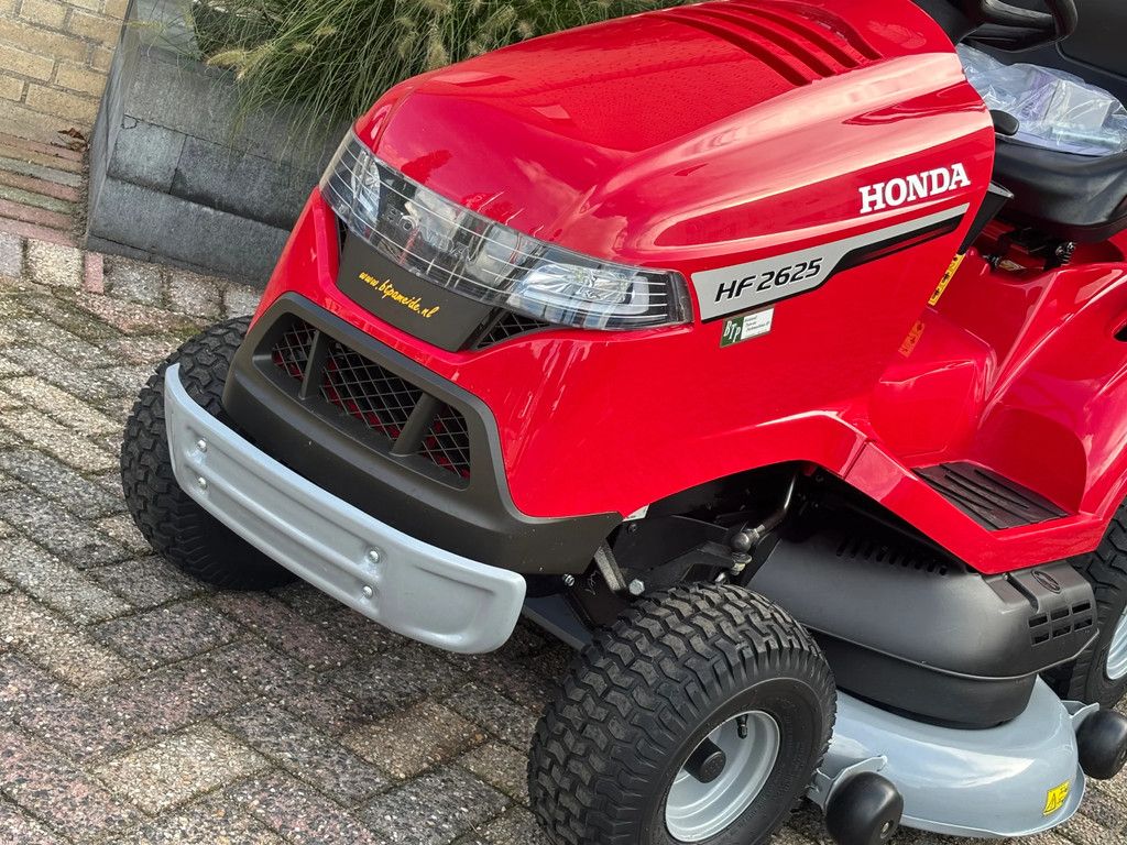 Honda HF2625HM zitmaaier Demo bj2025 jong gebruikte
