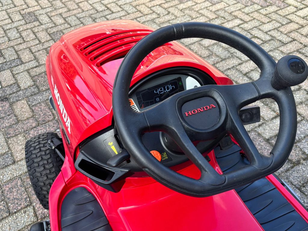 Honda HF2625HM zitmaaier Demo bj2025 jong gebruikte