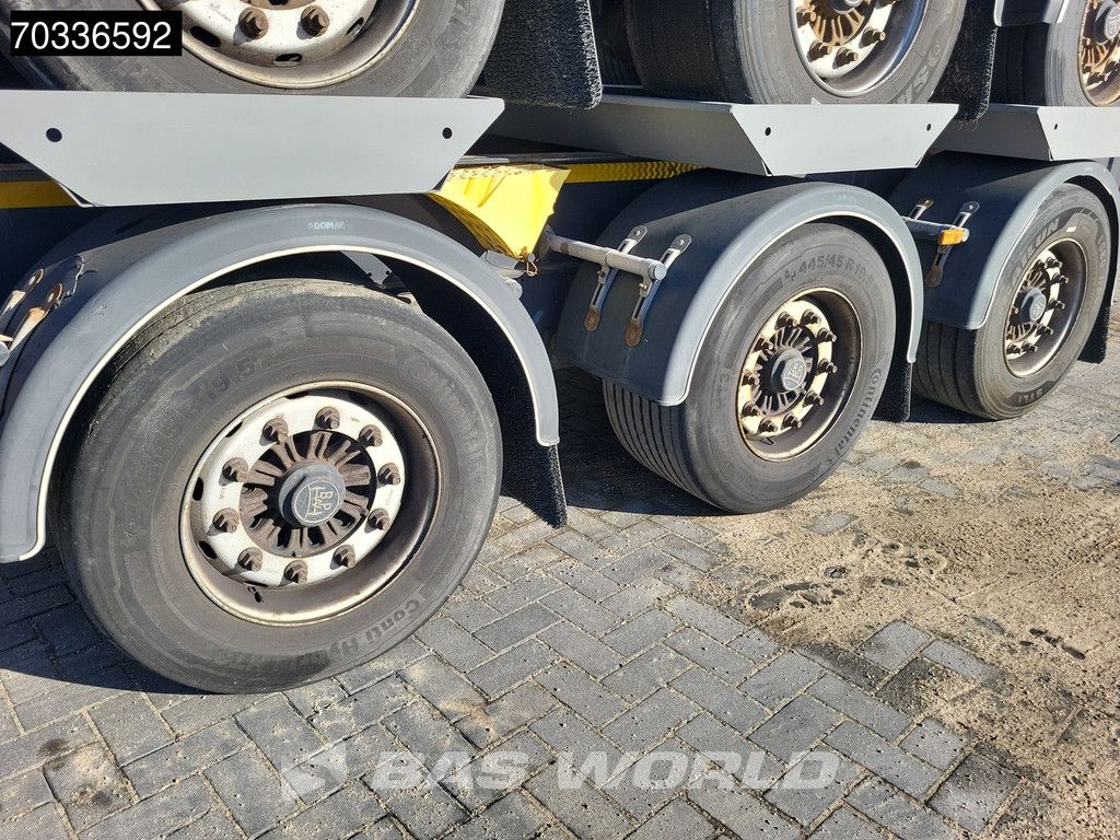 Kässbohrer CS 3 axles 40ft Lift Axle Stack