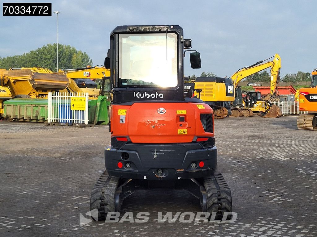 Kubota U36 -4 3 Buckets