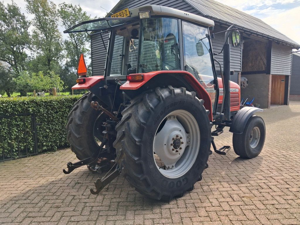 Massey Ferguson 4345 40km 5040uur