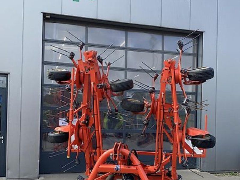 Kuhn GF8702