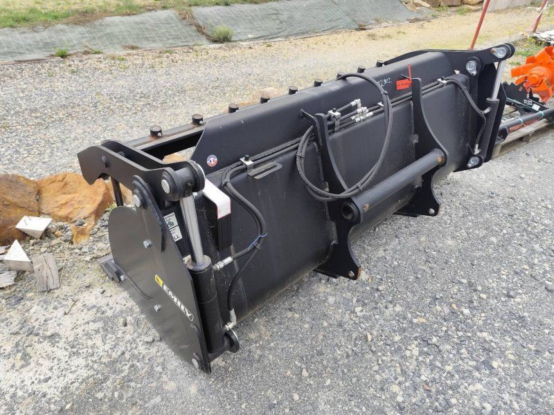 Emily 2M40