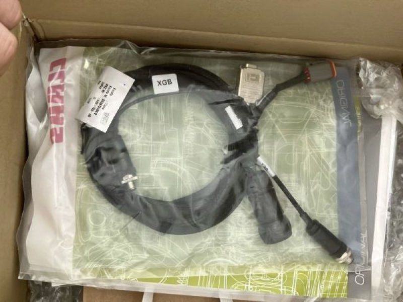 Claas TRIMBLE GFX 750 + NAV 900