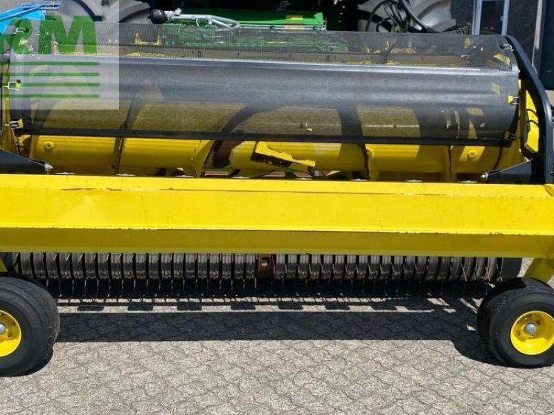 John Deere 30R