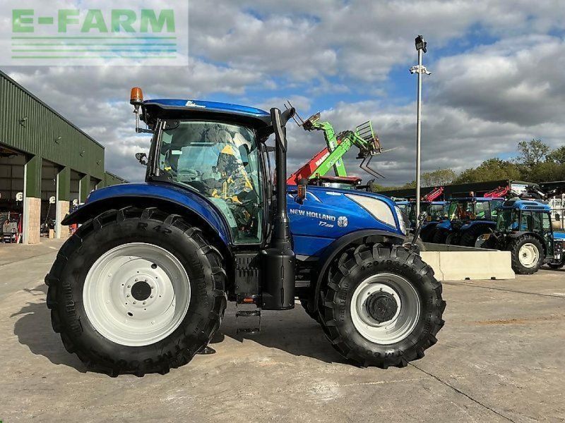 New Holland t7.225 blue power (st27575)