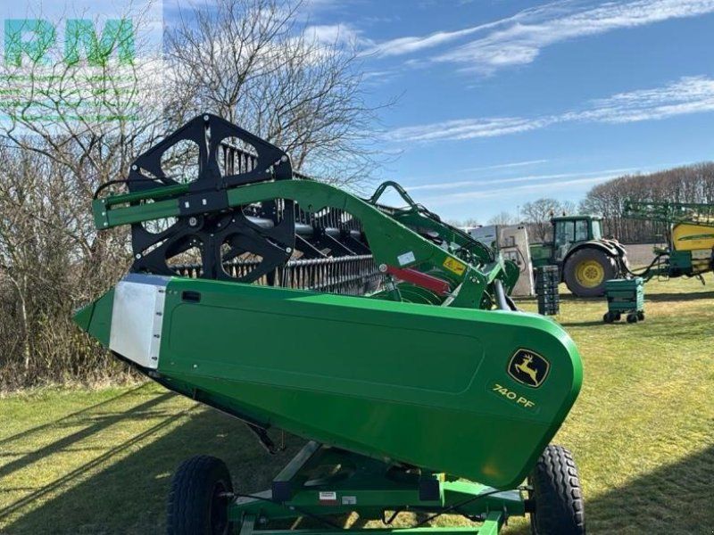 John Deere 740 PF (1XG740PFAKL021155)