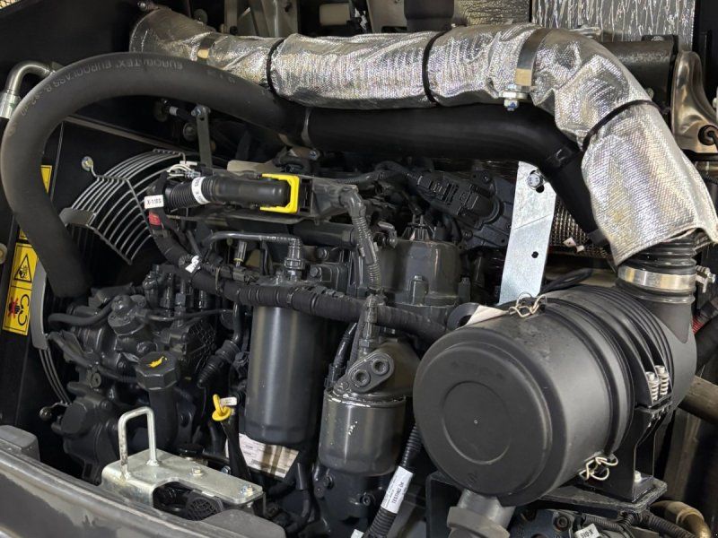 Case IH 321F XR 321F-Stage 5 STD XR Evo