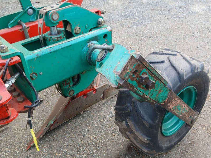 Kverneland 100-300 5 furet Hydraulisk landhjul
