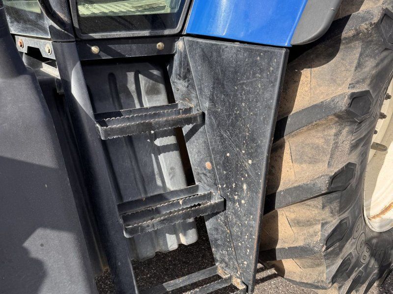 New Holland T7550