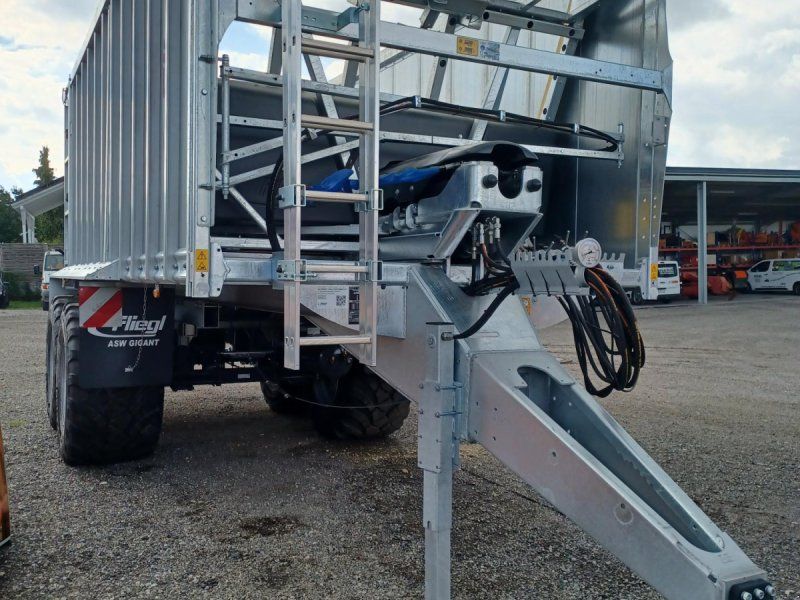 Fliegl Gigant ASW 271 C