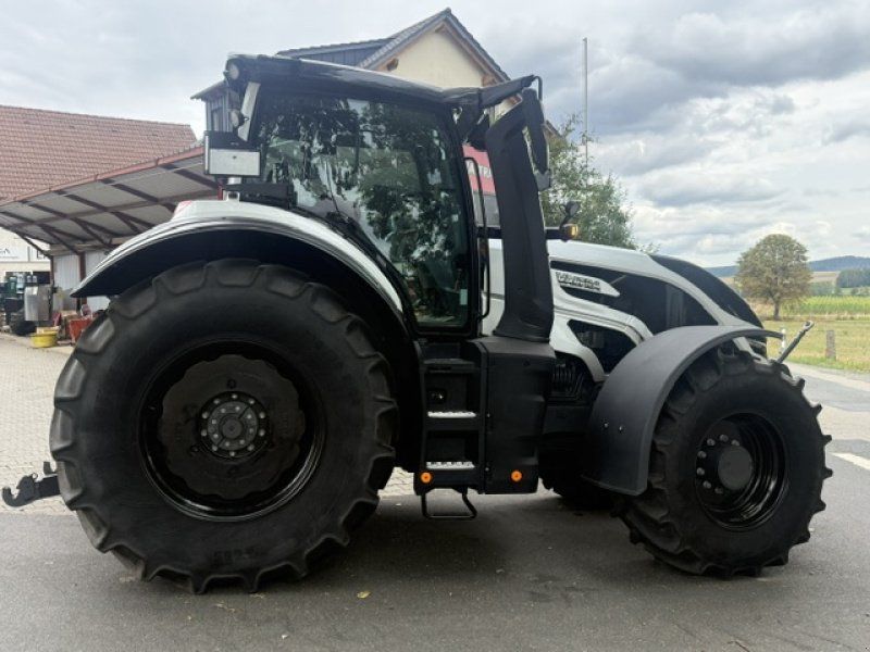 Valtra Q305