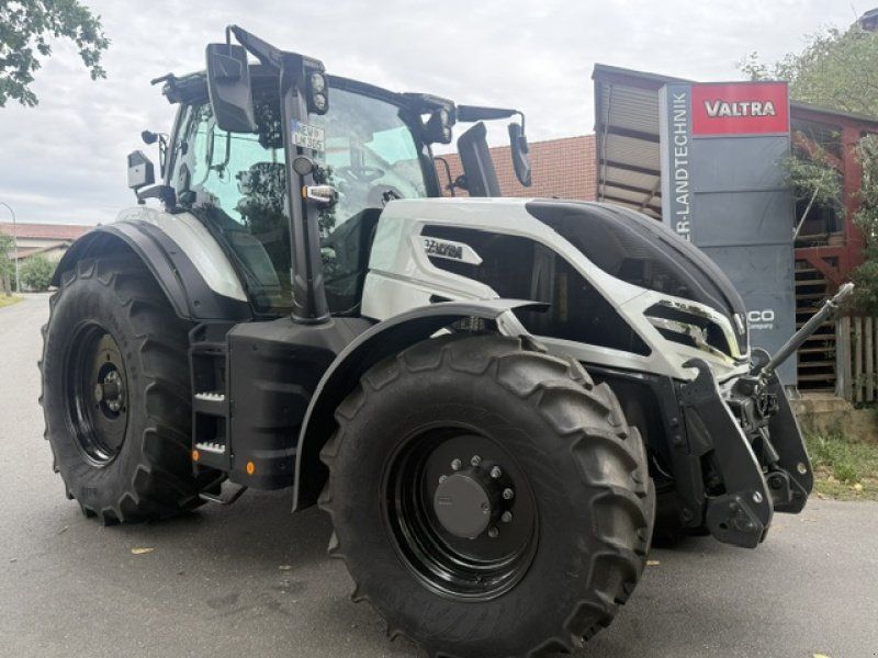 Valtra Q305