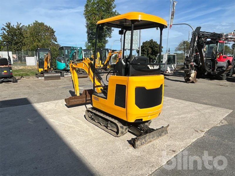 JCB 15C-1