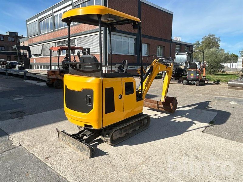 JCB 15C-1